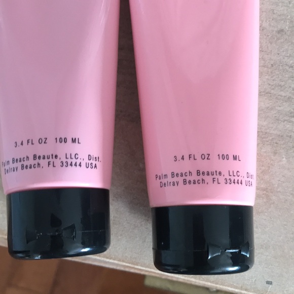 3/$20 Tracy by Ellen Tracy body lotion and shower gel duo - Picture 2 of 3